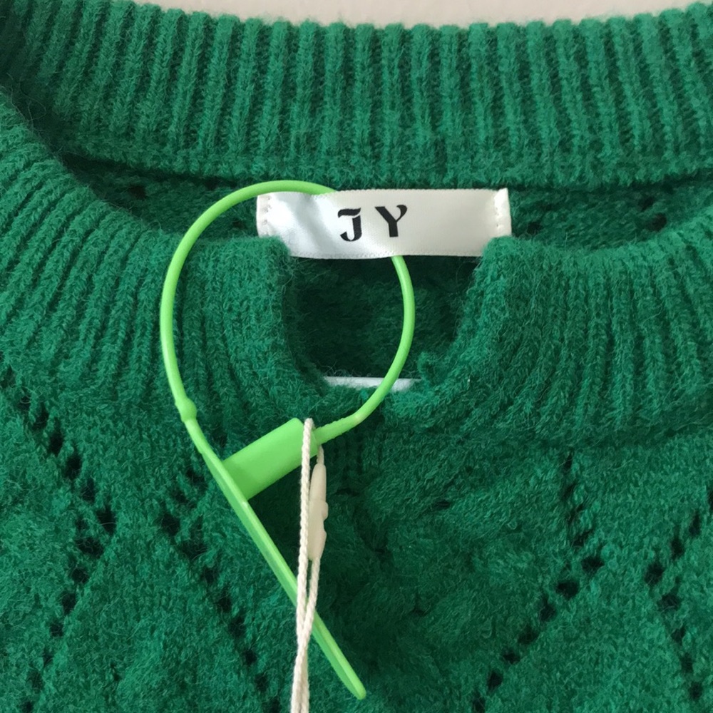 Green Textured Long Sleeve Sweater - Picture 2 of 5